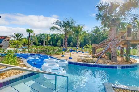 Holiday home Lovely Thematic 2br With 2 Clubhouses & Waterpark