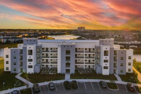 Lovely Thematic 2br With 2 Clubhouses & Waterpark Kissimmee